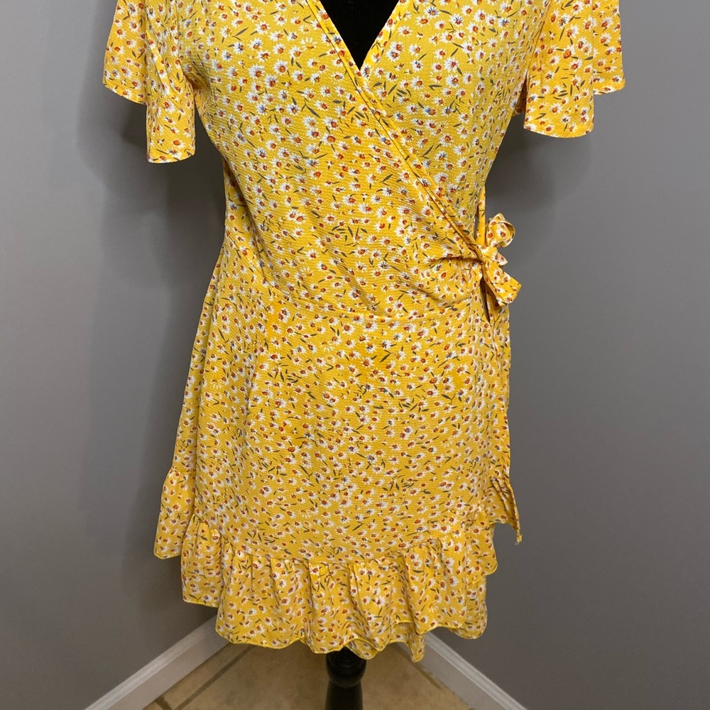 Dress - Picture 2 of 2